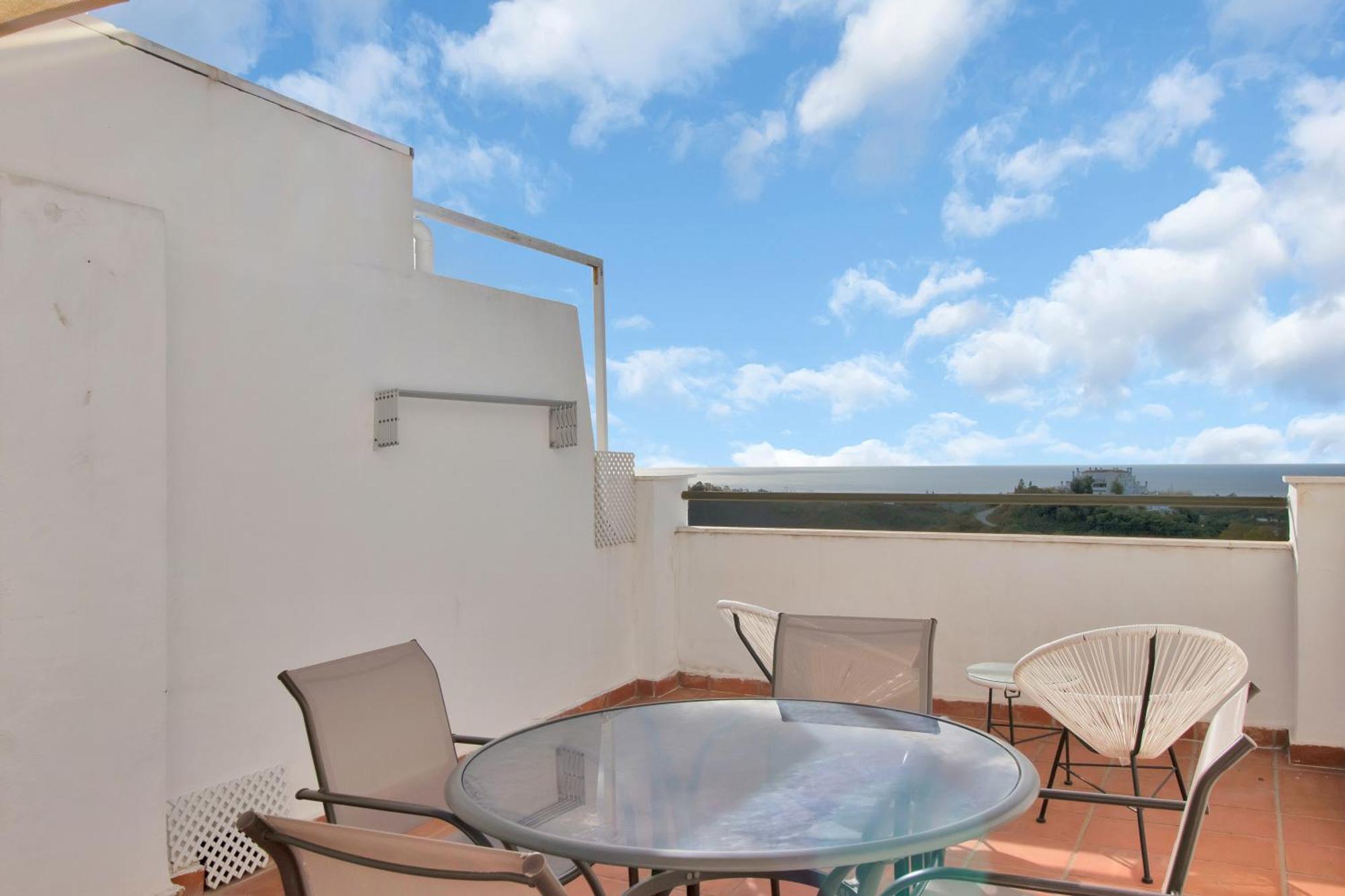 Apartamento Duplex Estilo Boho Con Increible Terraza Y Vistas Al Mar En Estepona - Las Abejeras 609 Exterior foto